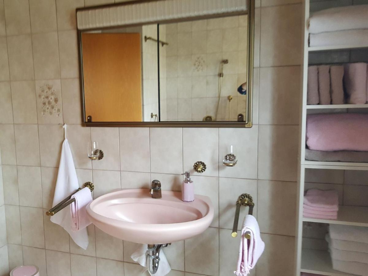 Ferienwohnungen Am Finkenweg Bestwig Ngoại thất bức ảnh